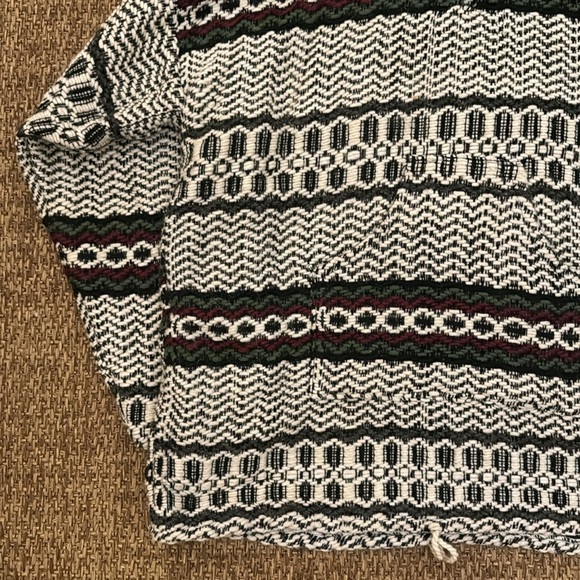 Ecuadorian Pullover Hoodie - Picture 5 of 15